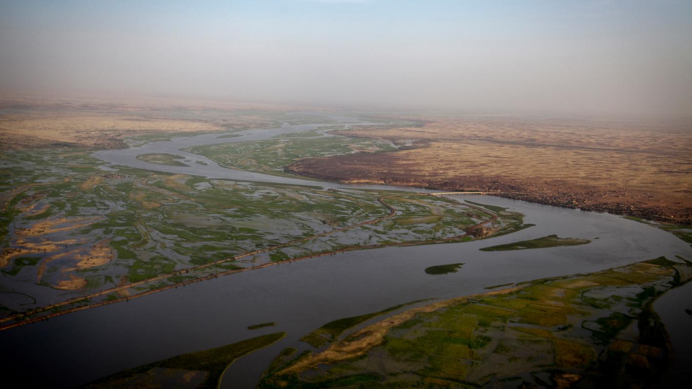 An aerial view of the Niger River near Gao, Mali.
