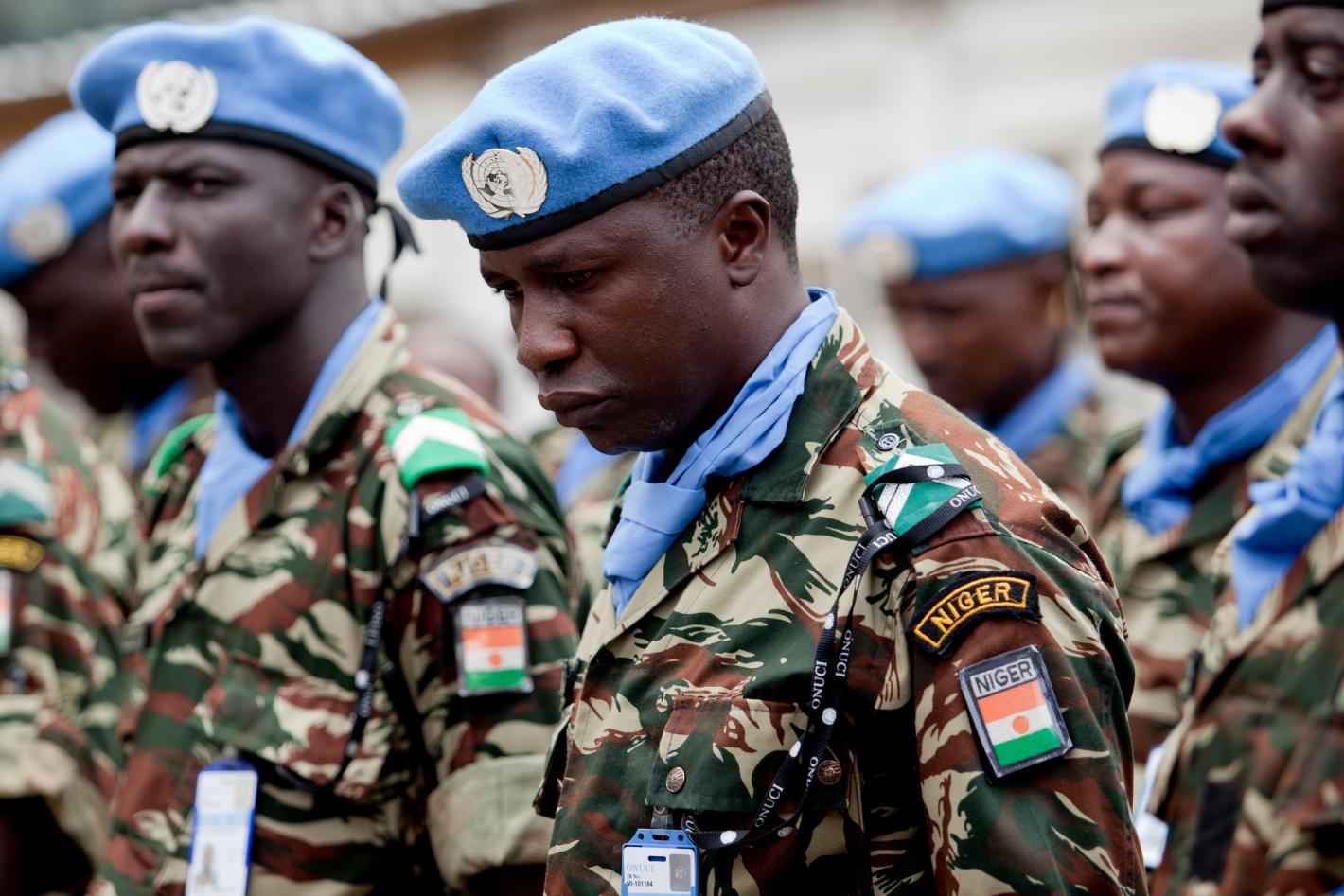 NIgerien peacekeeper in uniform with blue beret